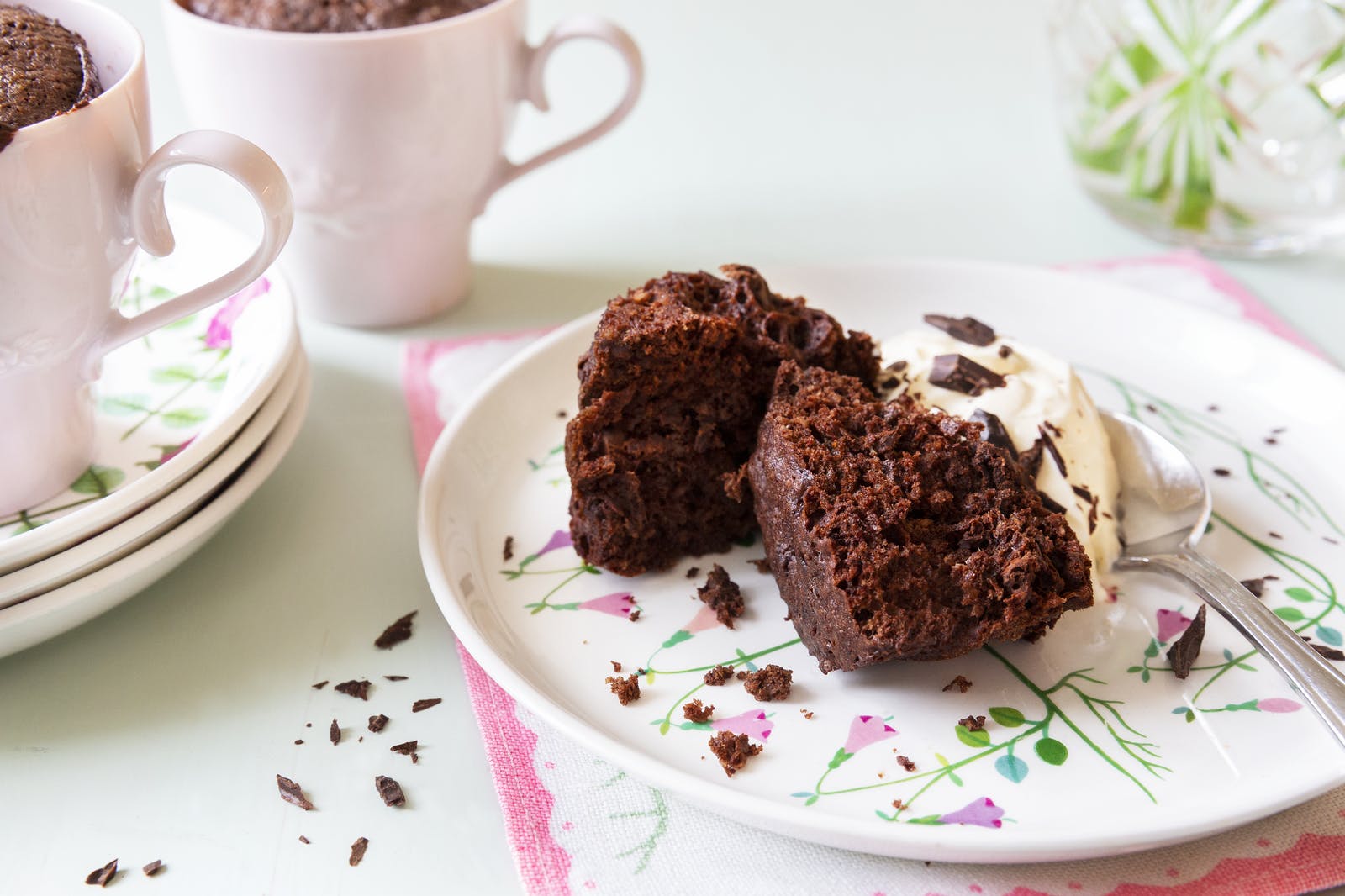 CHOCOLATE CUPCAKE IN A MUG