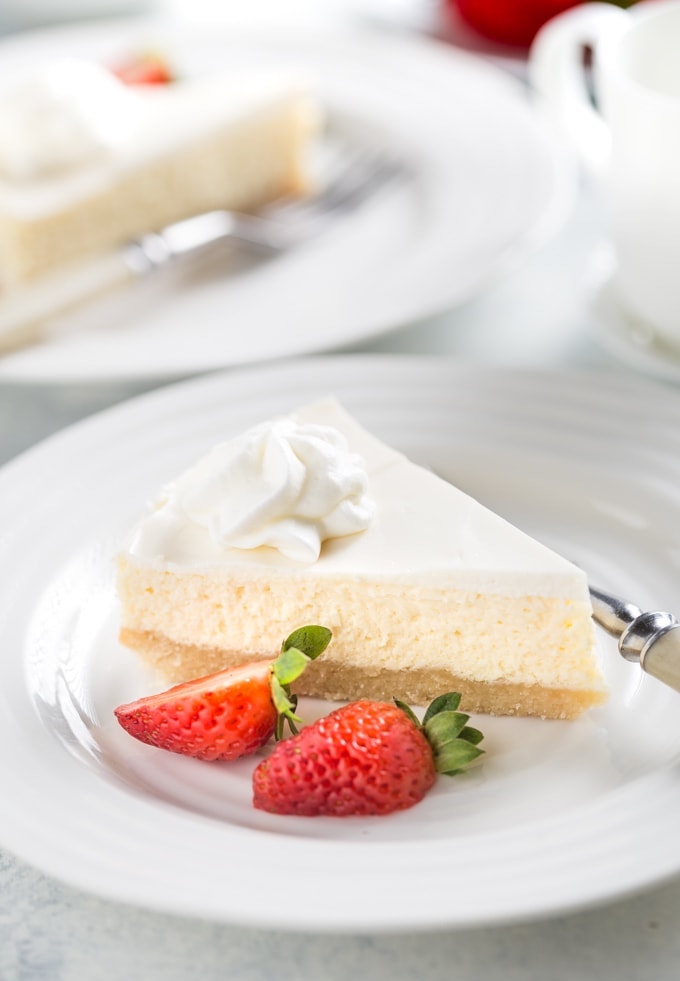 CLASSIC CHEESECAKE