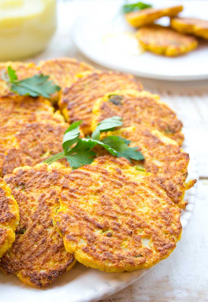 CRISPY CAULIFLOWER FRITTERS