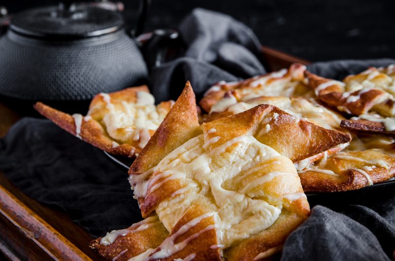 DANISH PUFF PASTRY WITH CHEESE