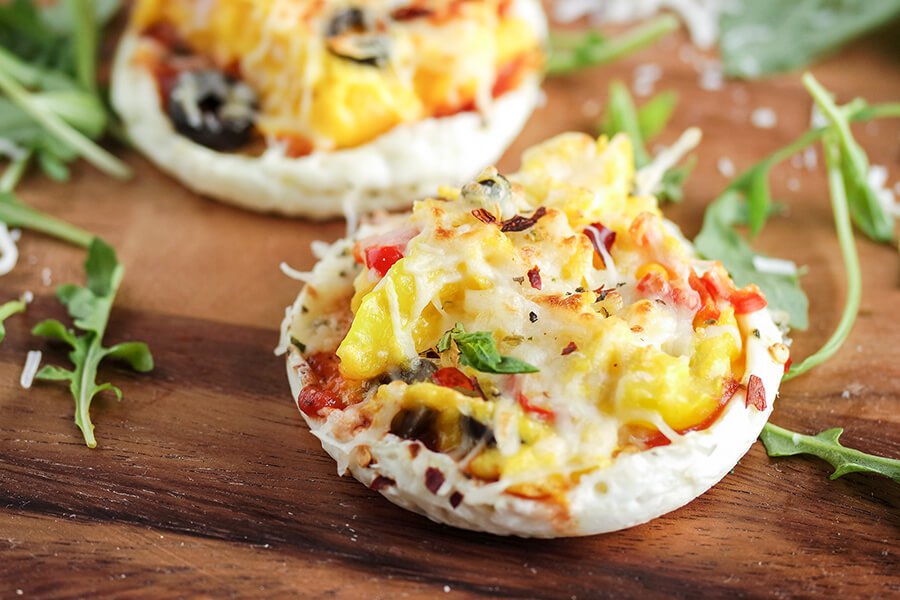 MINI BAKED EGG PIZZAS