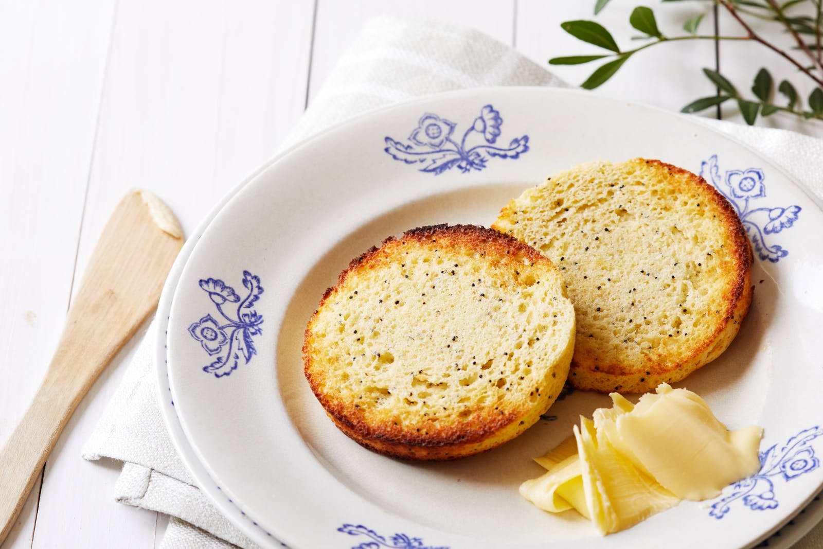 RECIPE FOR KETO BUNS WITH POPPY SEEDS