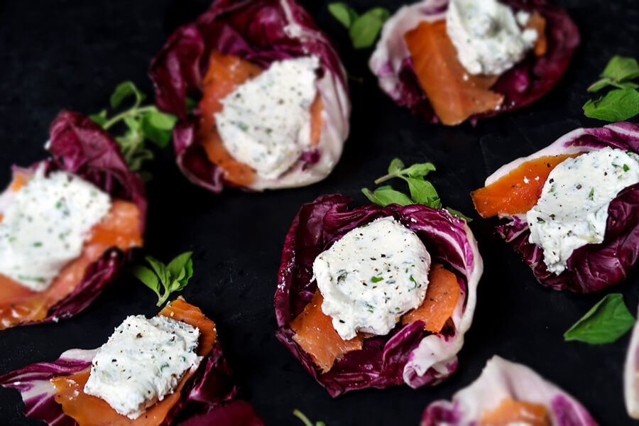 SMOKED SALMON AND GOAT CHEESE CANAPÉS