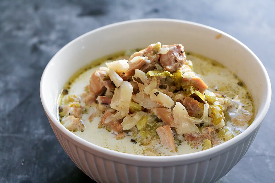 WHITE CHILI WITH CHICKEN IN THE MULTICOOKER